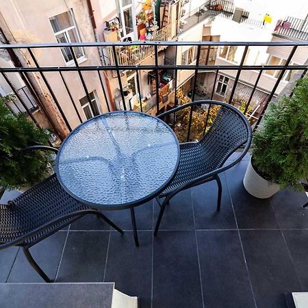 Кості Левицького 11 Lviv Exterior photo