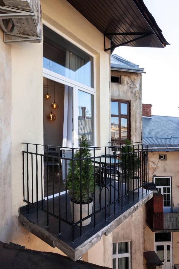 Кості Левицького 11 Lviv Exterior photo