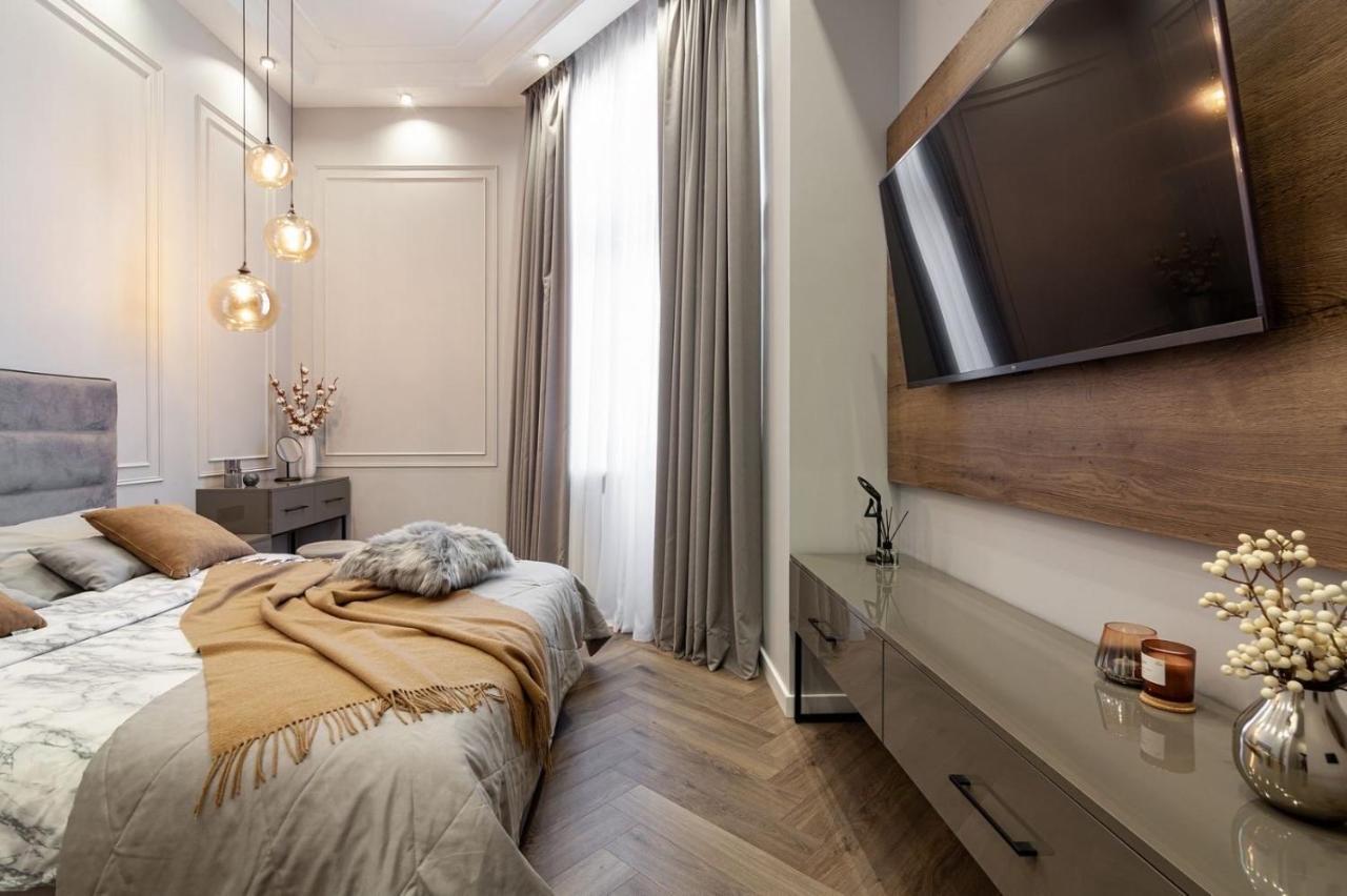 Кості Левицького 11 Lviv Exterior photo